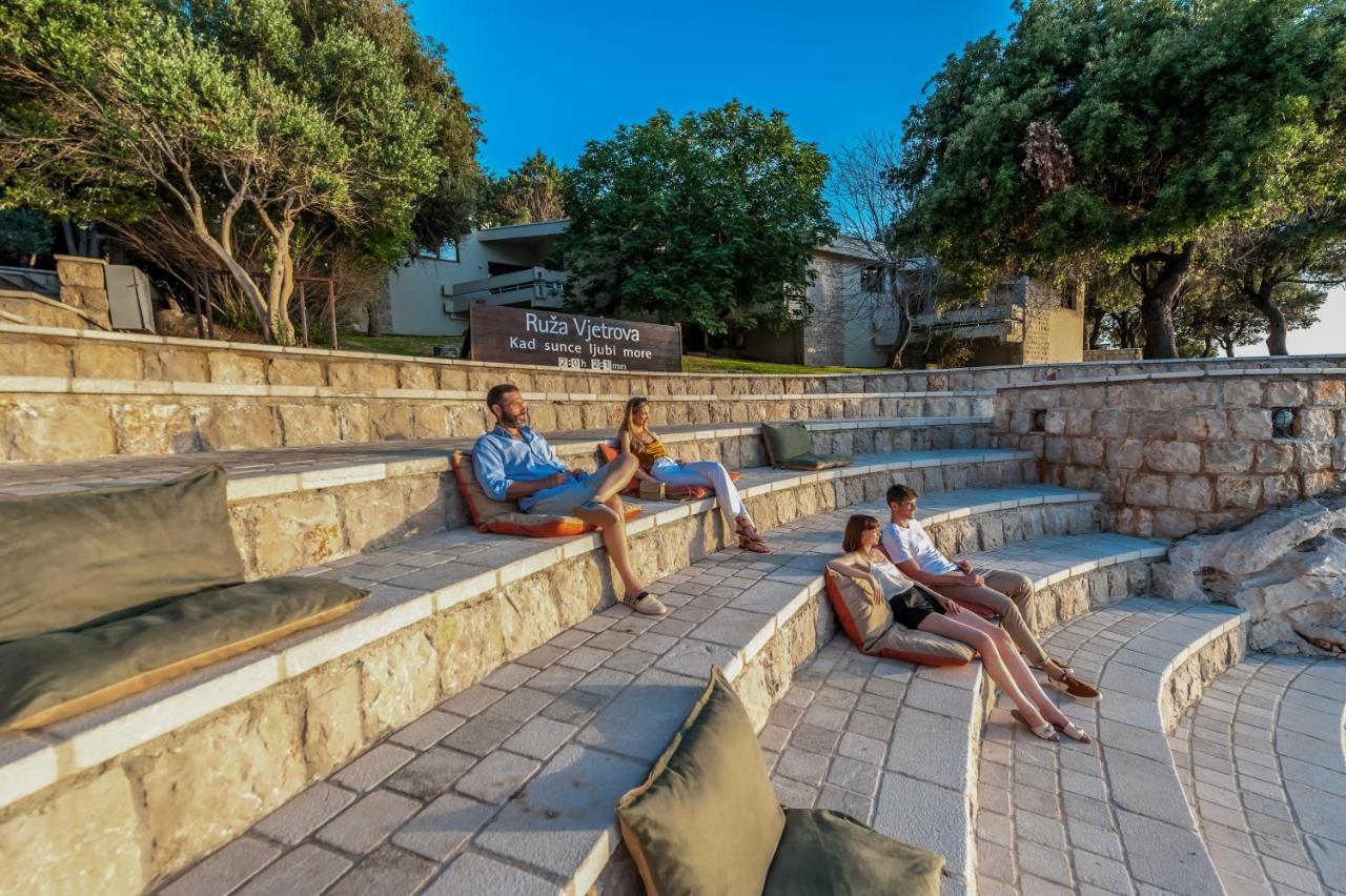 דוברה וודה Ruza Vjetrova - Wind Rose Hotel Resort מראה חיצוני תמונה