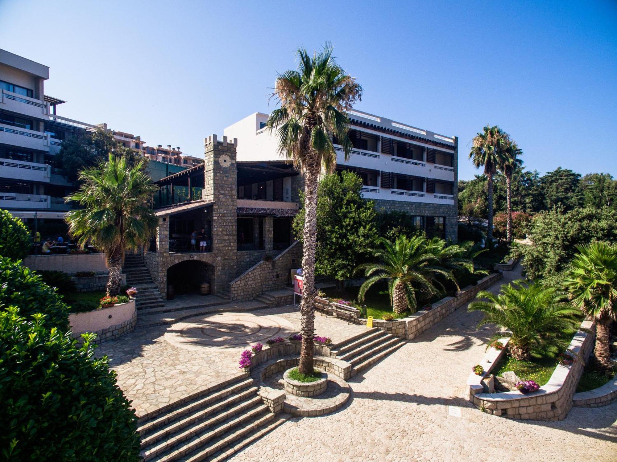 דוברה וודה Ruza Vjetrova - Wind Rose Hotel Resort מראה חיצוני תמונה