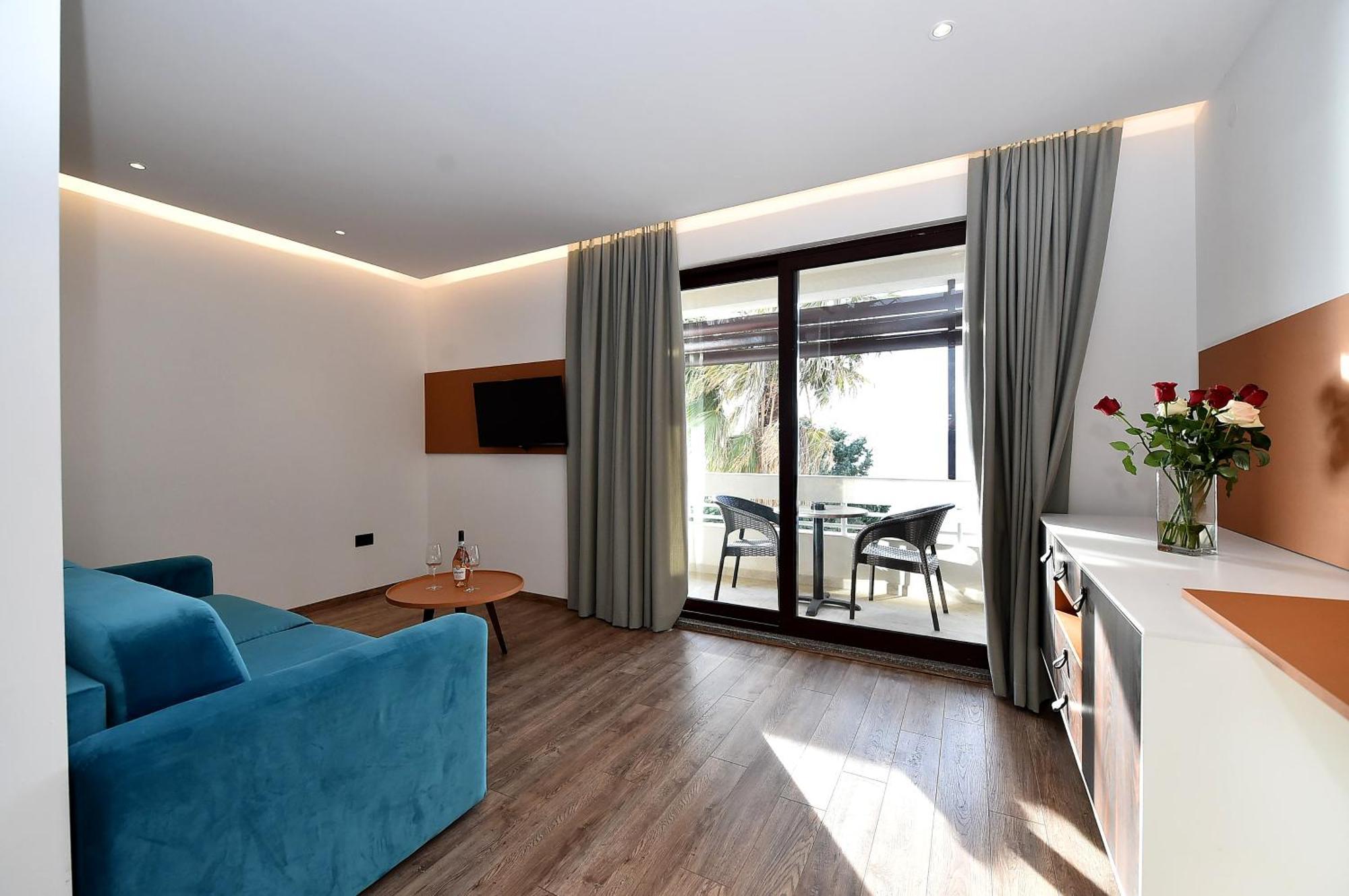 דוברה וודה Ruza Vjetrova - Wind Rose Hotel Resort מראה חיצוני תמונה